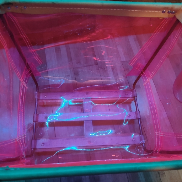 Vs pink displays - Picture 6 of 7